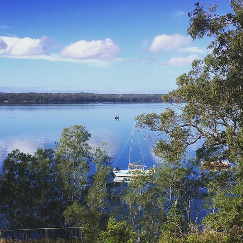 SilverWaters Waterfront Accommodation - Grafton Accommodation 3