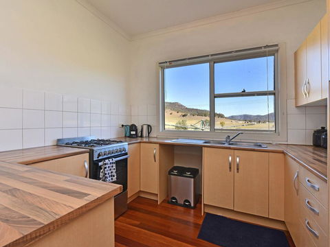 Somerville Wines Farmstay In Broke, Super Cute House On Working Farm. Walk For Miles. - Grafton Accommodation 2