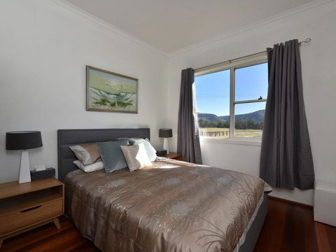 Somerville Wines Farmstay In Broke, Super Cute House On Working Farm. Walk For Miles. - Grafton Accommodation 3