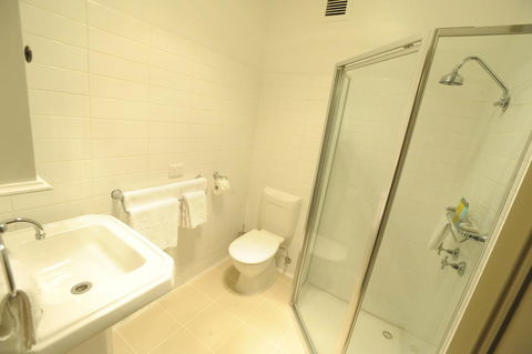 Sovereign Hill Hotel - Grafton Accommodation 3