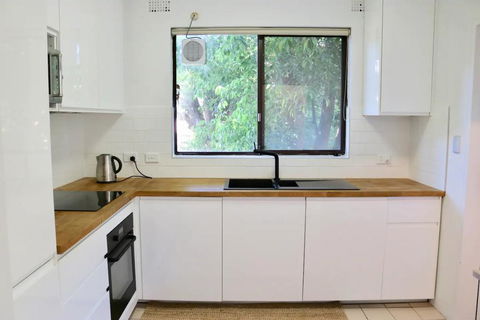 Spacious Apartment In Lane Cove Near CBD - Grafton Accommodation 1