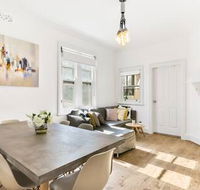 Spacious Harbour View 4bd home in Sydney CBD - Grafton Accommodation