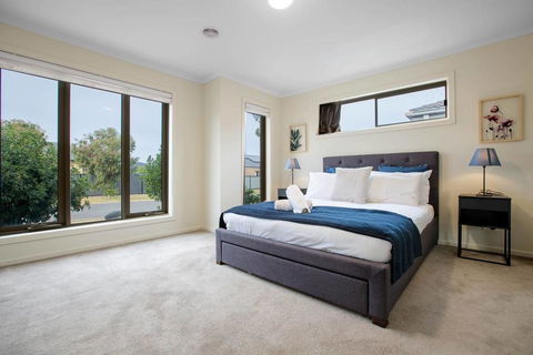 Spacious Lovely 5Beds Home@Point Cook - Grafton Accommodation 1