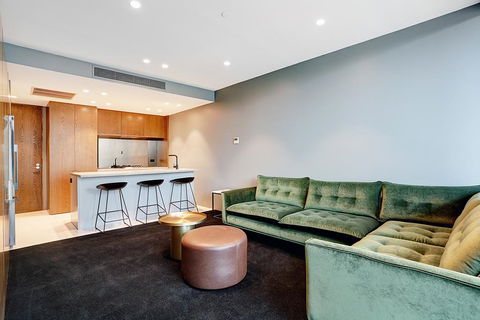Spectacular 1 Bedroom Apartment With Water Views & Palatial Terrace - Grafton Accommodation 2