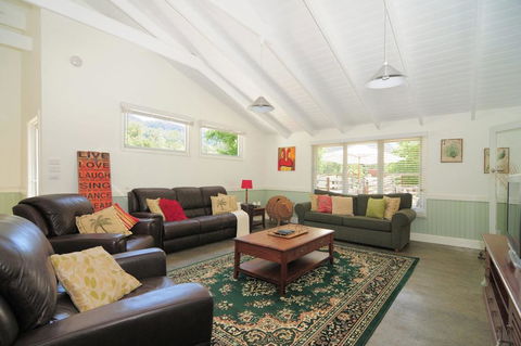 Spring Grove Dairy - Picturesque Views! - Grafton Accommodation 3