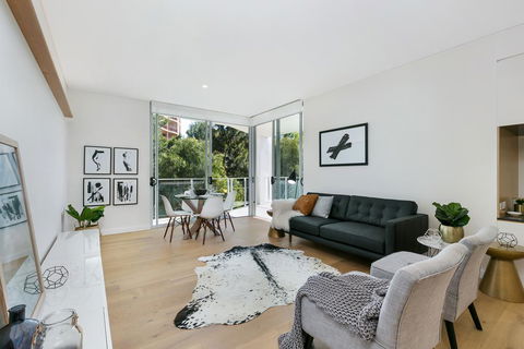 St Leonards Self-Contained Two-Bedroom Apartment (803NOR) - Grafton Accommodation 1