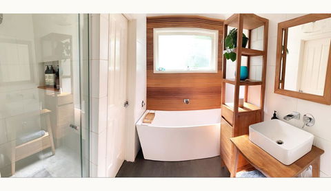 Steep Creek Retreat - Grafton Accommodation 1