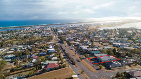 Stillwaters - Panoramic View Of Lakes Entrance - Grafton Accommodation 0