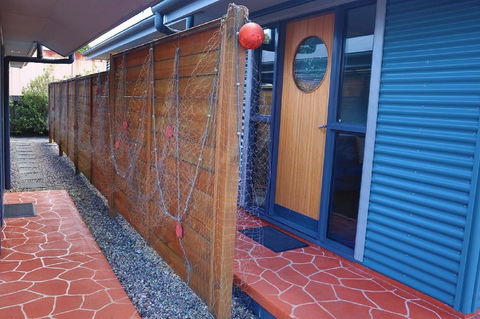 Strahan Bungalows - Grafton Accommodation 3