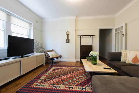 Stunning Beach Living - Grafton Accommodation 2