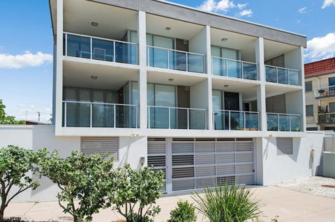 Stunning Surfside Apartment - Boyd St, Woorim - Grafton Accommodation 0