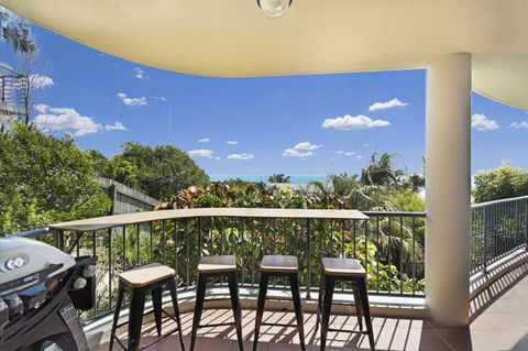 Stunning Views Great Location Sunshine Beach! - Unit 1 Vista Pacific 12 Bryan Street - Grafton Accommodation 0