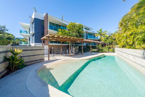 Stylish Beach Side Apartment - Unit 5 - 33 Lorikeet Drive - Grafton Accommodation 0