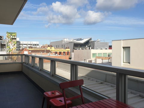 Stylish Modern 3BD Retreat At An Amazing Location - Grafton Accommodation 1