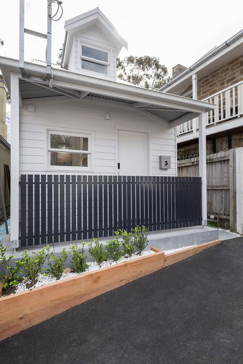 Stylish Studio Terrace In Balmain - Grafton Accommodation 3