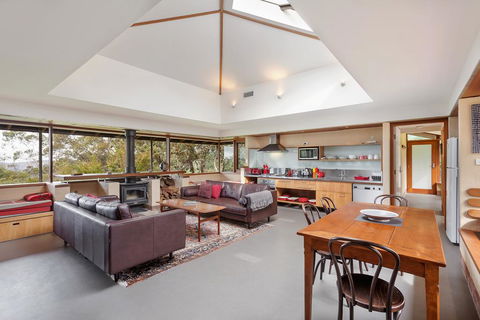 Summer House - Grafton Accommodation 0
