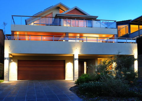 Sundecks - Grafton Accommodation 0