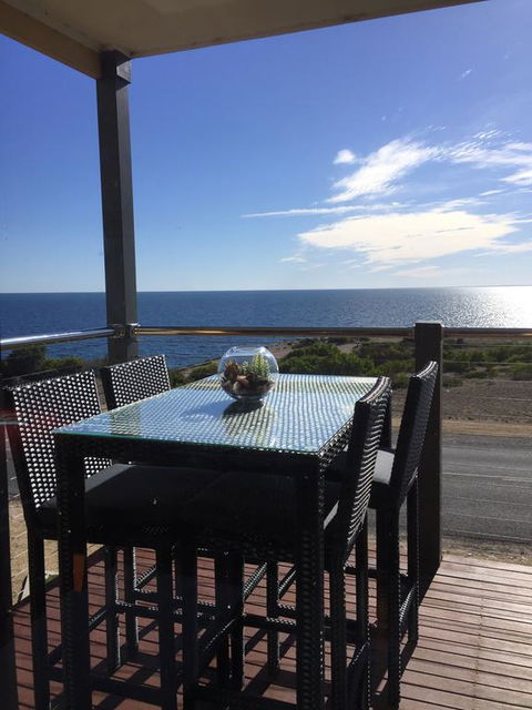 Sunset Cove Beach House - Grafton Accommodation 1