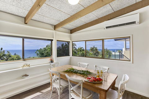 Sunshine Beach Shack - Grafton Accommodation 2
