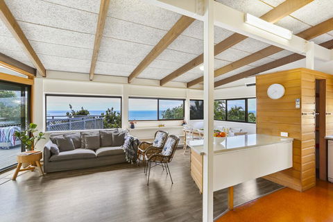 Sunshine Beach Shack - Grafton Accommodation 3
