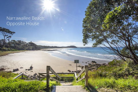 Surfers Ave 17 Narrawallee - Grafton Accommodation 2