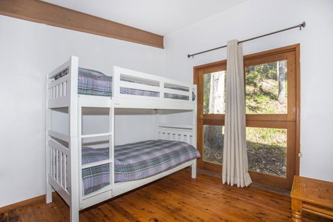 Surfers Ave 17 Narrawallee - Grafton Accommodation 0