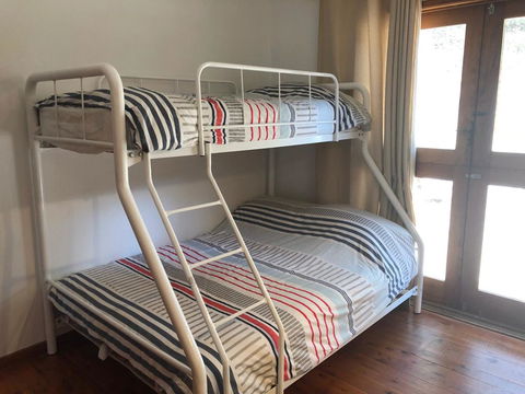 Surfers Ave 17 Narrawallee - Grafton Accommodation 3