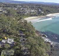 Surfers Ave Retreat Narrawallee - Grafton Accommodation