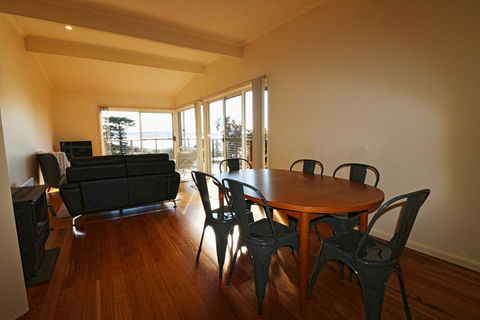 Surfside - Grafton Accommodation 1