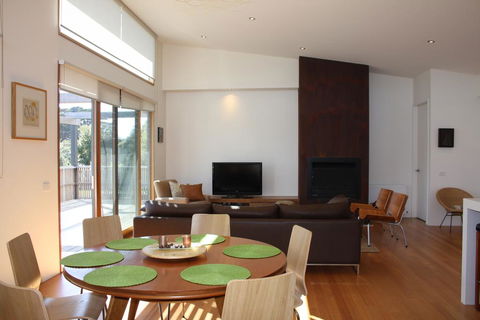 Swan-Sea - Grafton Accommodation 2