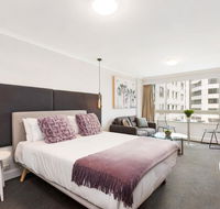 Sydney CBD Studio Apartment with Stunning View of Darling Harbour 1704 KNT