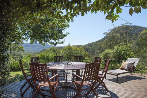 Taliesin - Beautiful 4 Bedroom Home With Amazing Views! - Grafton Accommodation 0