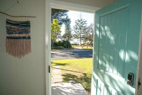 Tallowood Beachfront Cottage - Grafton Accommodation 2