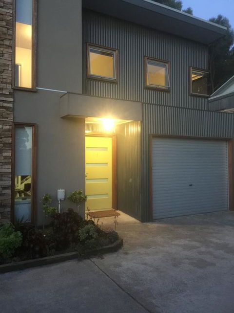 Tangles - Grafton Accommodation 0