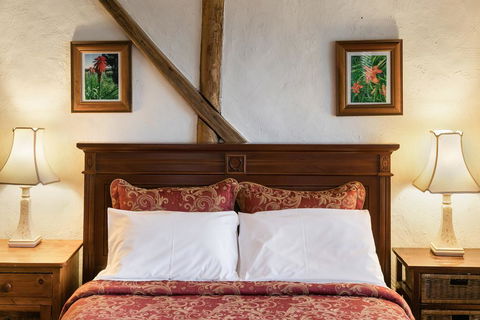 Taradale House Estate - Grafton Accommodation 3