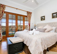 Taradale House Estate - Grafton Accommodation