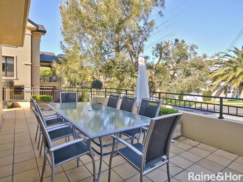 Terrigal Townhouse - 1/21 Campbell Crescent, Terrigal - Grafton Accommodation 3