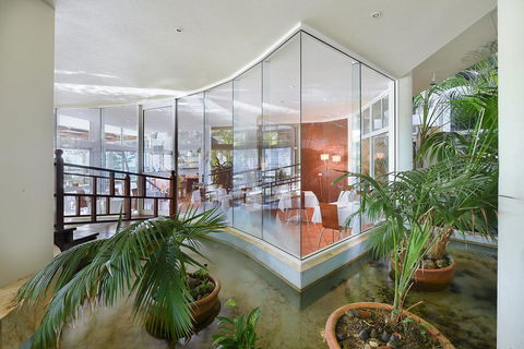 The Atrium Resort - Grafton Accommodation 3