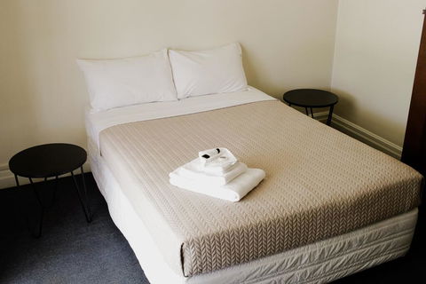 The Australian Hotel Motel - Grafton Accommodation 2