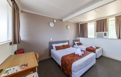 The Australian Hotel Murgon - Grafton Accommodation 2