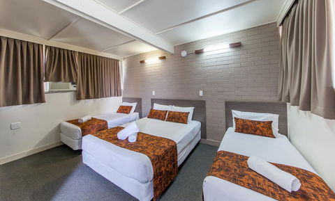 The Australian Hotel Murgon - Grafton Accommodation 1