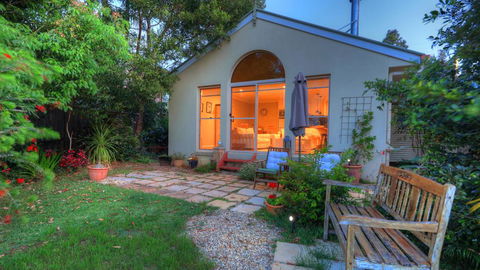 The Avenue At Montville Luxury Cottage - Grafton Accommodation 0