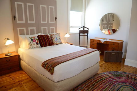 The Bank B&B West Wyalong - Grafton Accommodation 1