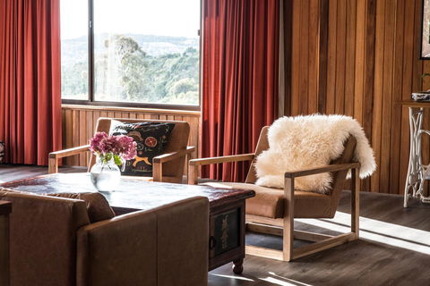 The Hobart Entrance - Grafton Accommodation 19