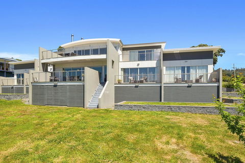 The Cove Kettering - Grafton Accommodation 2