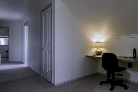 South Arm Luxury Loft - Grafton Accommodation 8