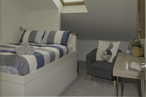 South Arm Luxury Loft - Grafton Accommodation 9
