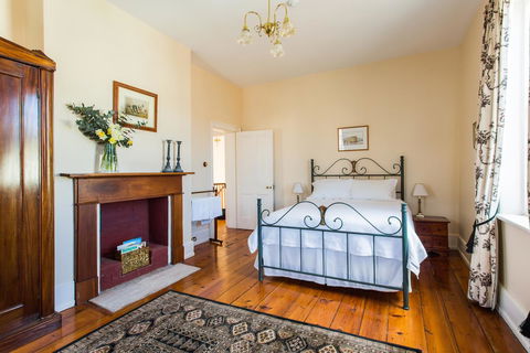 Grand Old Duke - Grafton Accommodation 12
