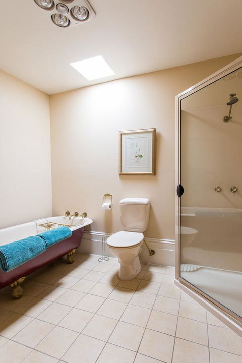 Grand Old Duke - Grafton Accommodation 24