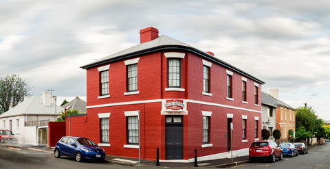 Grand Old Duke - Grafton Accommodation 6